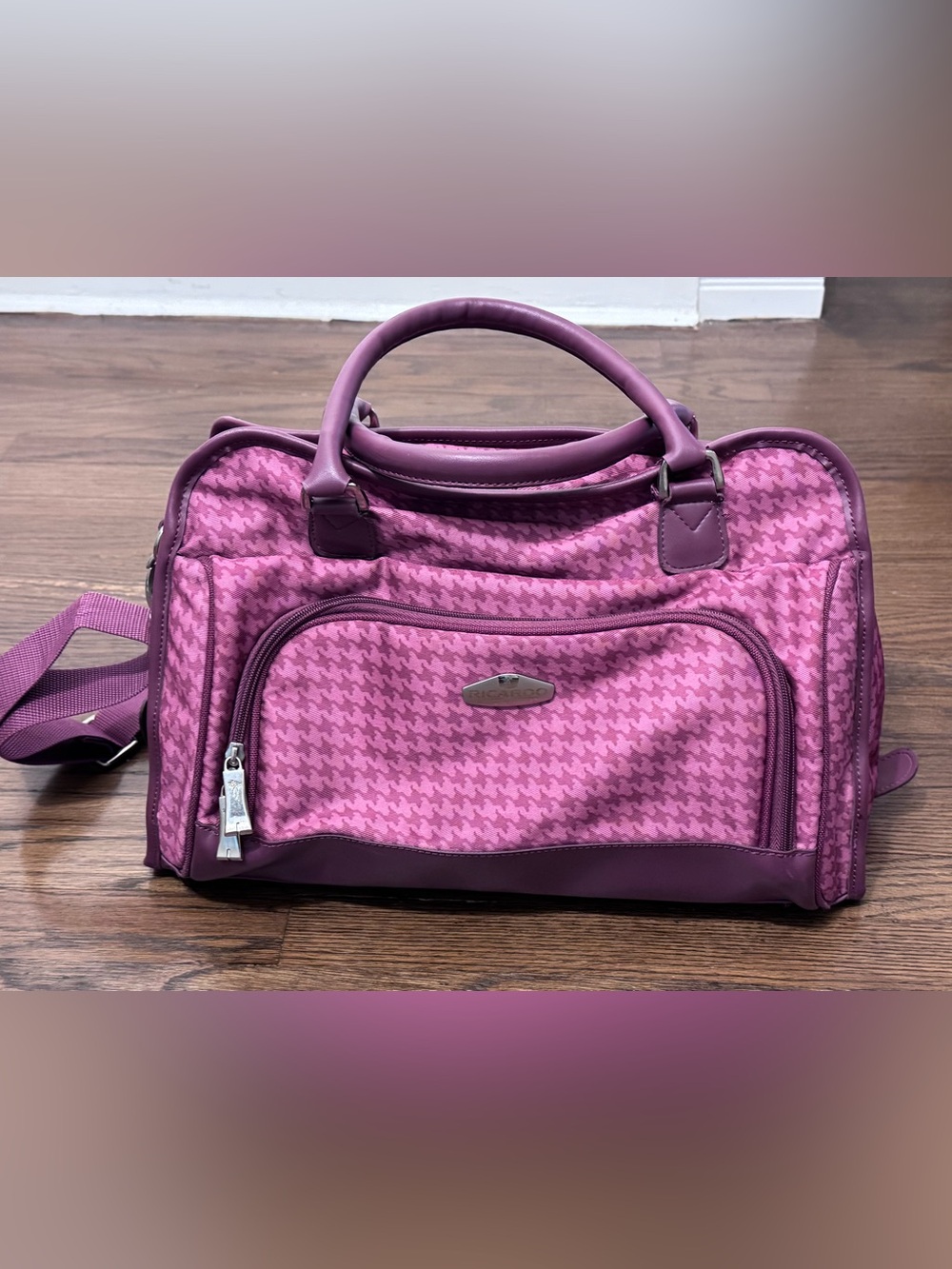 Retro Ricardo Beverly Hills Raspberry Houndstooth Weekender Bag